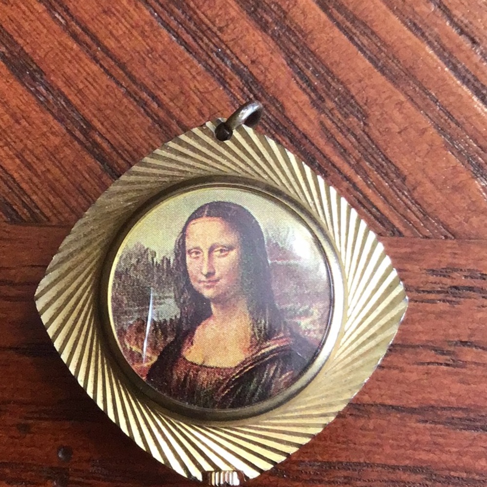 Vintage Lucerno Pocket Watch/Pendent